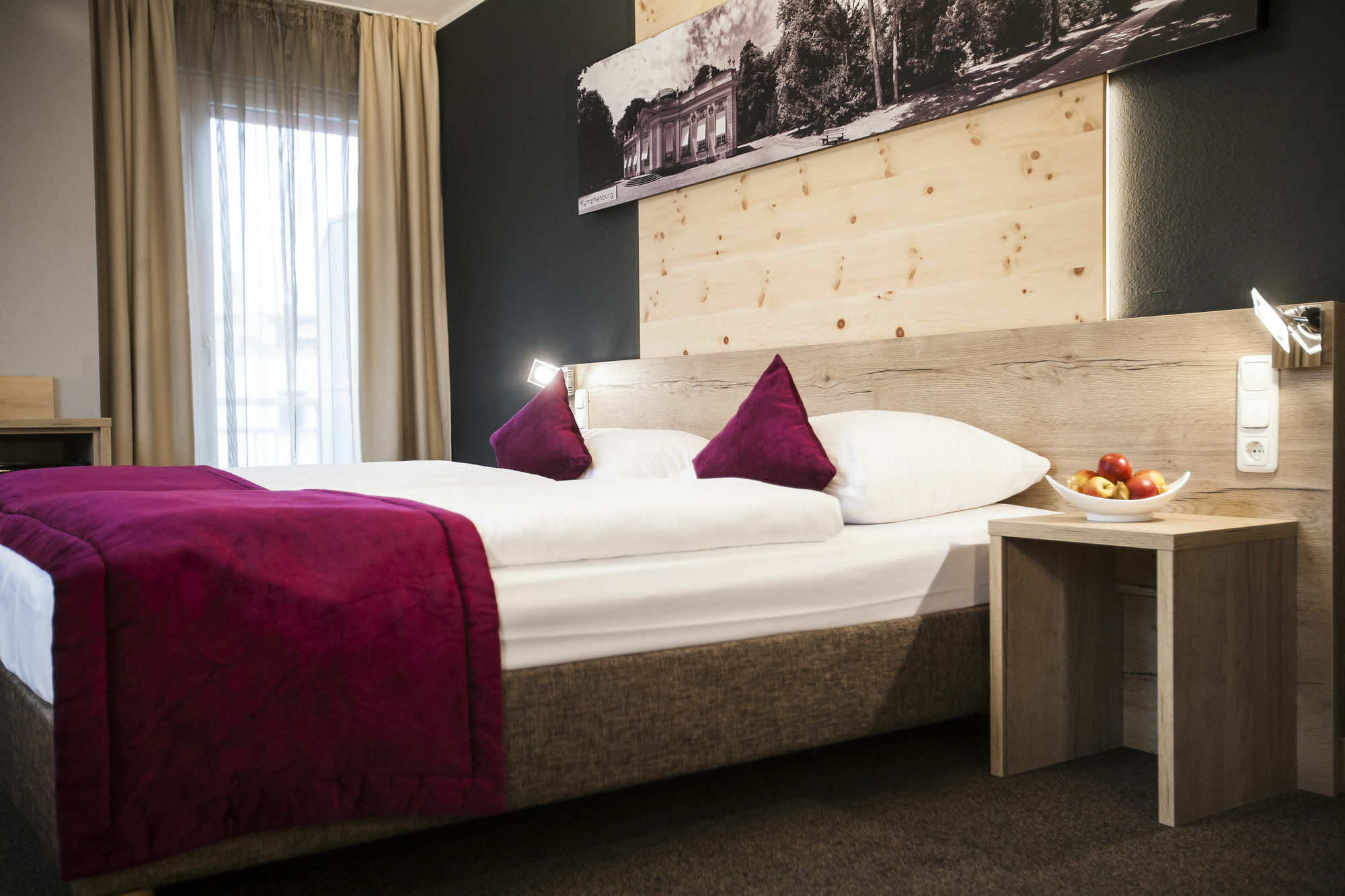 Amalienburg - Boutique & Boarding 3* München